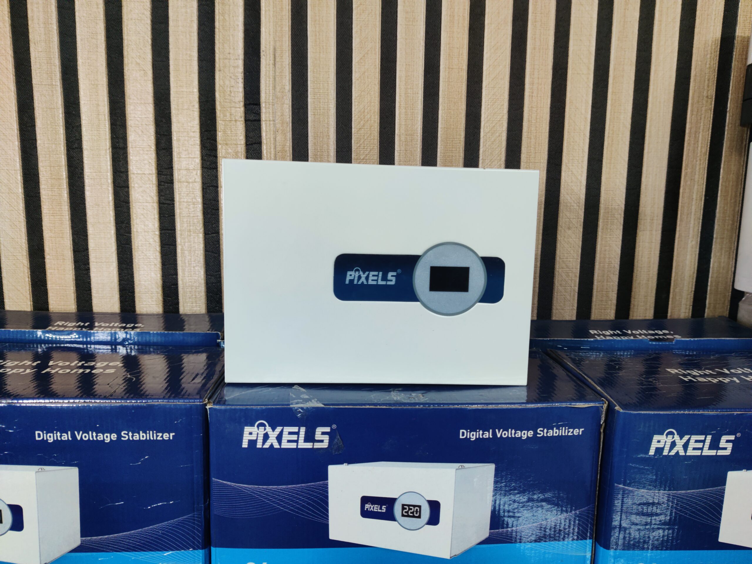 PIXELS 600